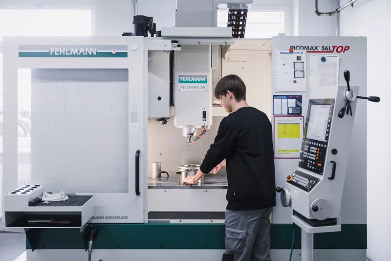 azb_berufsfelder_produktionsmechaniker-in.jpg